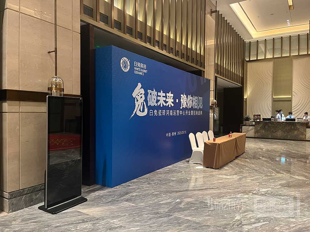 桁架出租與廣告畫面結合:打造宣傳的組合
