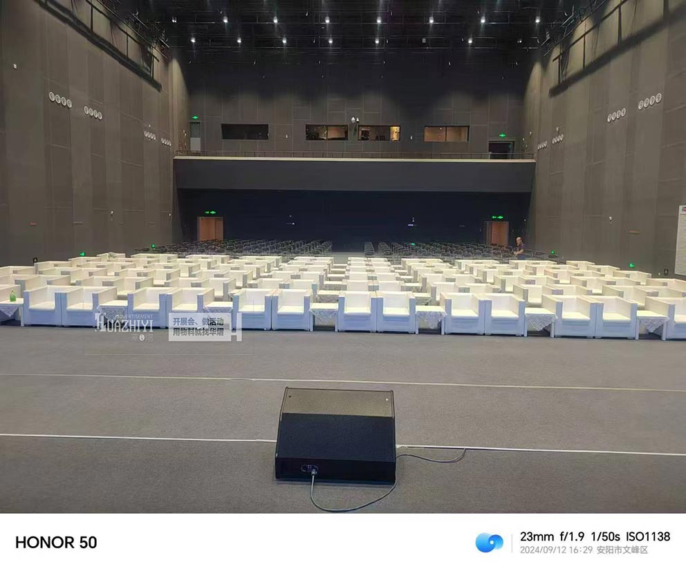 開封桌椅出租公司布置場館大講堂現場