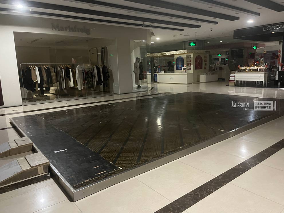 鄭州地臺出租公司鋪設(shè)商場臨時(shí)車展地臺