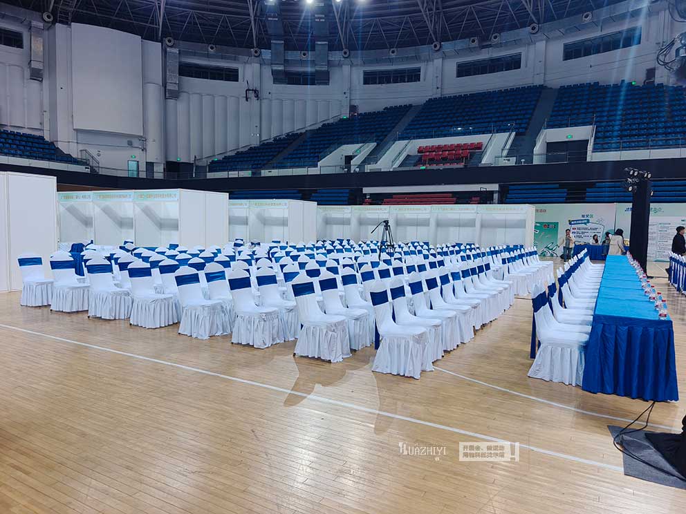 華熠桌椅出租助力鄭州大學2026湖北省全國巡回招聘